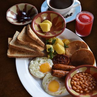Meza English Breakfast Combo