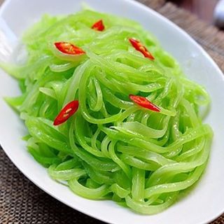 Shredded WOSUN With Garlic