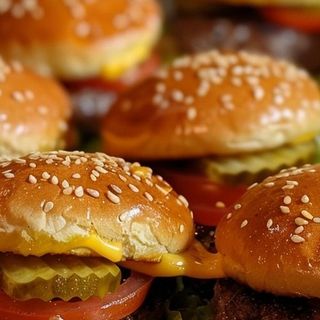 Mini grilled chicken burger with chips