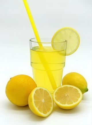Lemon Juice (Glass)