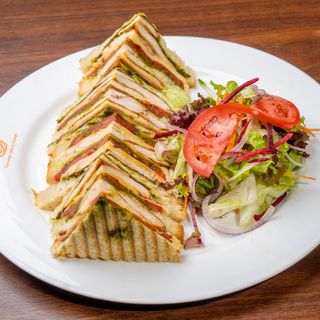 Chicken Pesto Sandwich