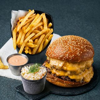 Famous London Burger Joint
