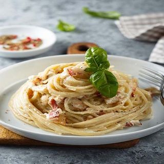 CARBONARA PASTA.