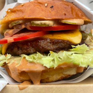 2 Classic Beef Burgers+2Fries+2 Soda