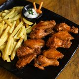 Buffalo ch8cken wings (spicy)