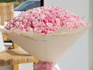 200 Pink Roses Grand Bouquet