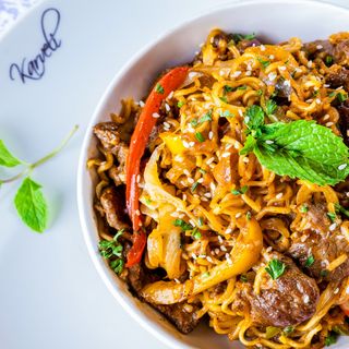 Stir Fried Beef With Noodles
