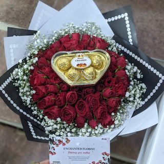 Red Floral Arrangement (Medium