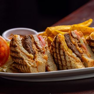 Chicken club sandwich