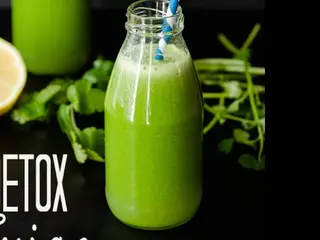 Mint, ginger, pineapple one ltr