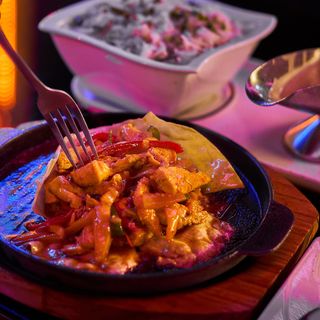 Sizzling Fajita (Chicken or Beef or Pork)