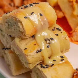 Cheese Garlic Rolls