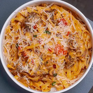Pinky goat pasta