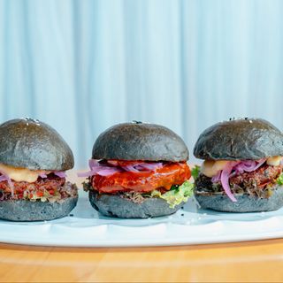 Ivoryy Signature Mini Burgers