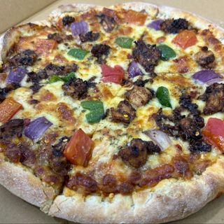 Chicken Tikka Pizza with Coca Cola/Fanta/Sprite 330ml