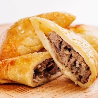 Beef samosa (2pcs)