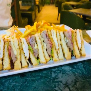Super Club Sandwich