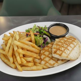 Grilled fish fillet