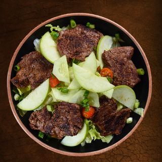 Steak & apple salad
