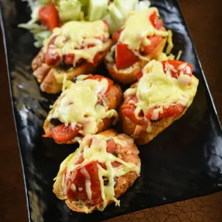 Classic bruschetta
