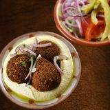 Humus & falafel