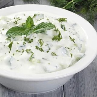 Yogurt salad