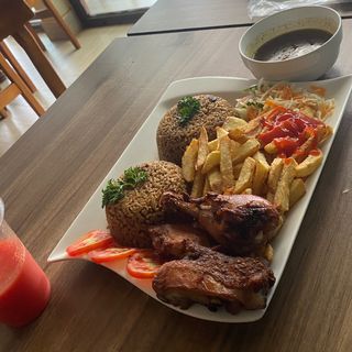 Double portions Pilao, Chips and Chicken