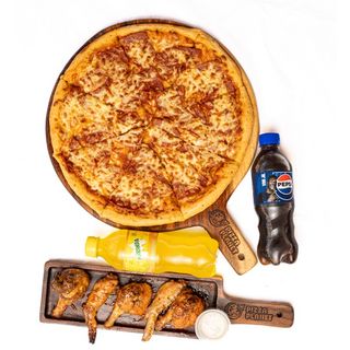 Pizza Medium +5 wings+2 sodas