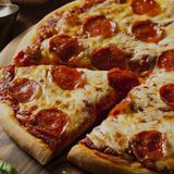 Beef Pepperoni Pizza (Large)