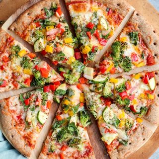 Vegetable pizza Medium