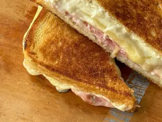 Le Croque Sandwich + Fries
