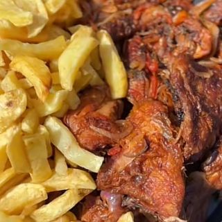 Half Chicken Lusaniya