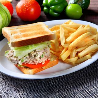 Tuna Sandwich