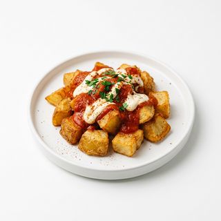 Bravas Con Patatas