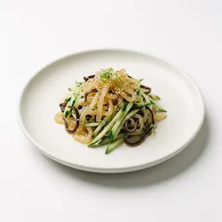 Medusa con cetriolo e funghi