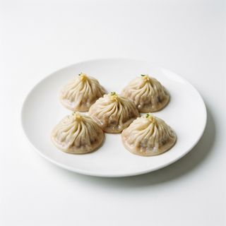 144.Xiao long bao carne di maiale - 5 pezzi小笼包5个