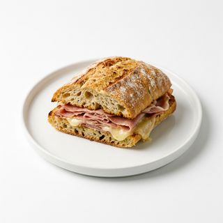 Panino prosciutto cotto e formaggio