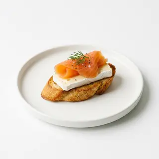 Canapé Salmón Brie