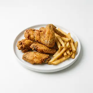 Patatine e alette di pollo - 5 pezzi