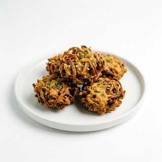 Placuszki cebulowe Onion Bhaji
