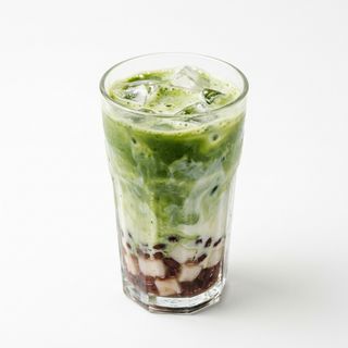 Matcha Con Coco Y Mochi