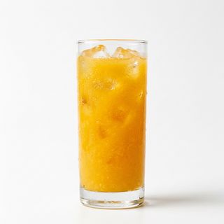 Sok Toma pomarańczowy