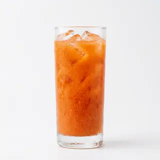 Zumo De Naranja Con Piña Y Fresa (16 Oz.)