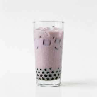 Té Con Leche Y Uva
