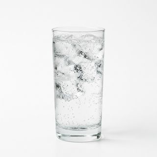 Acqua naturale