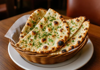 Naan De Mantequilla Y Ajo