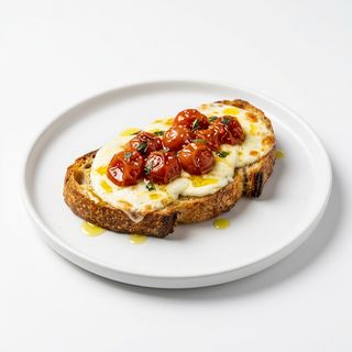 Tostadas Con Tomate Confitado