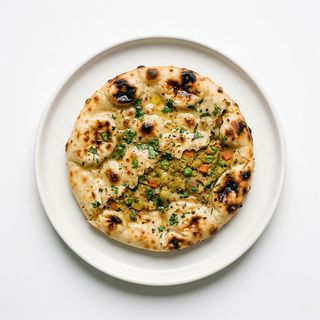 Chlebek Kulcha z warzywami
