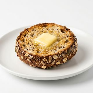 Pão de Cereais com Manteiga