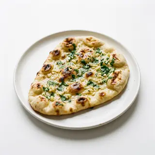NAAN DE AJO (GARLIC NAAN)